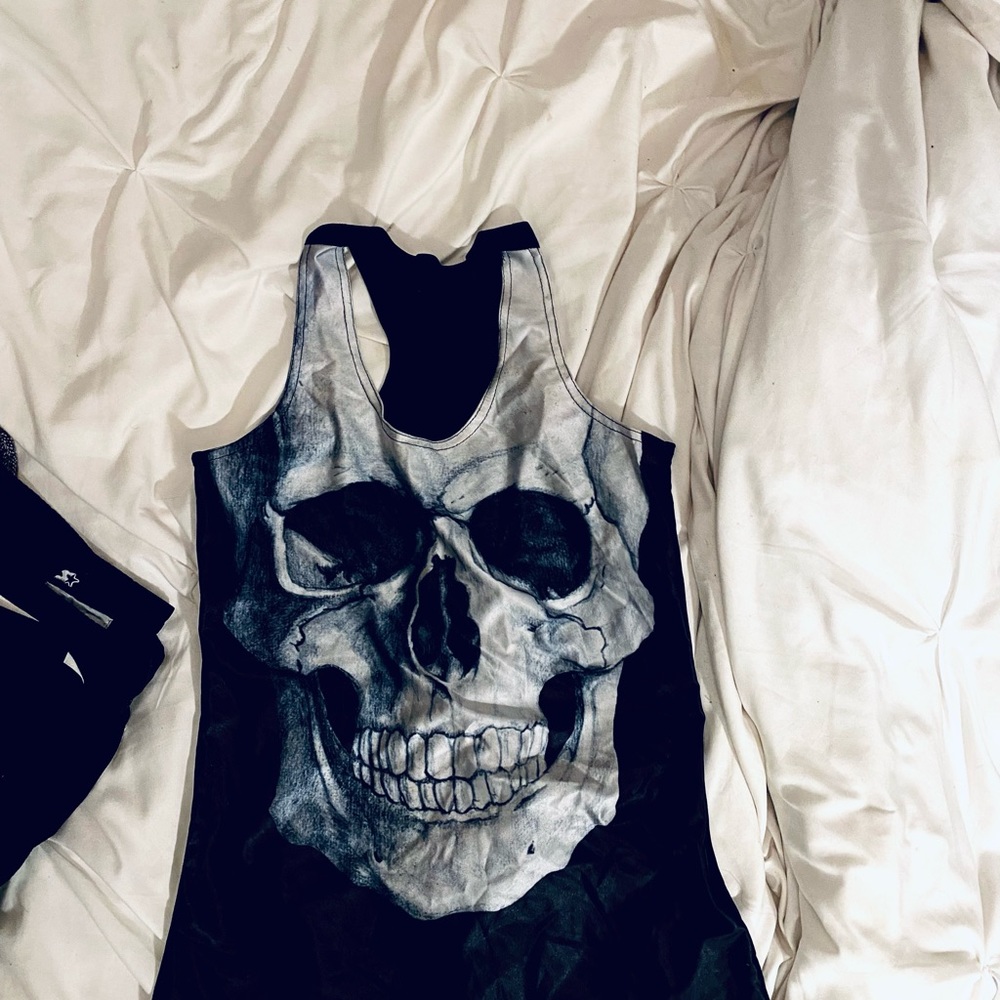 2 gothic shirts - Picture 2 of 5